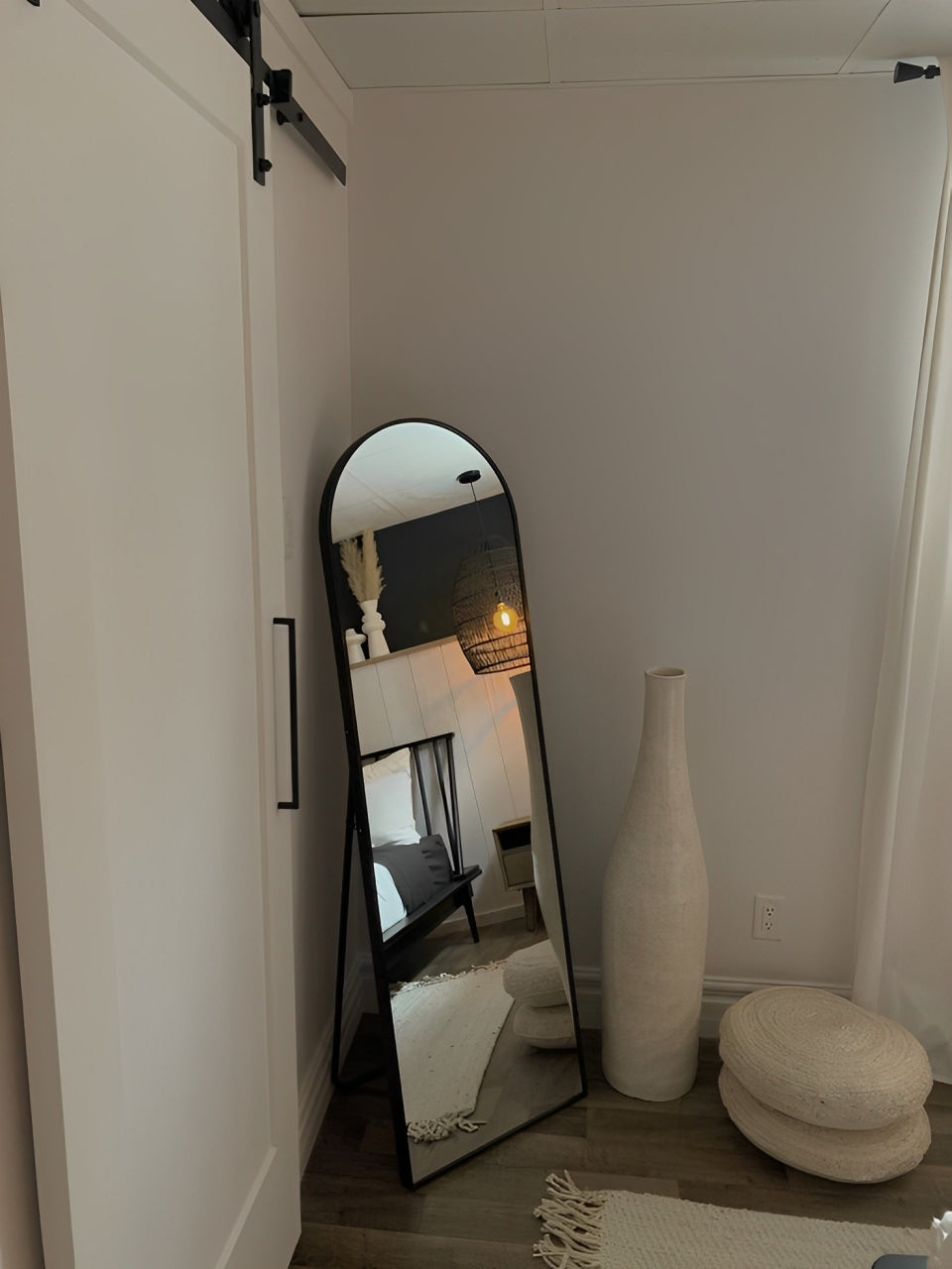 Neu-Type Mirror