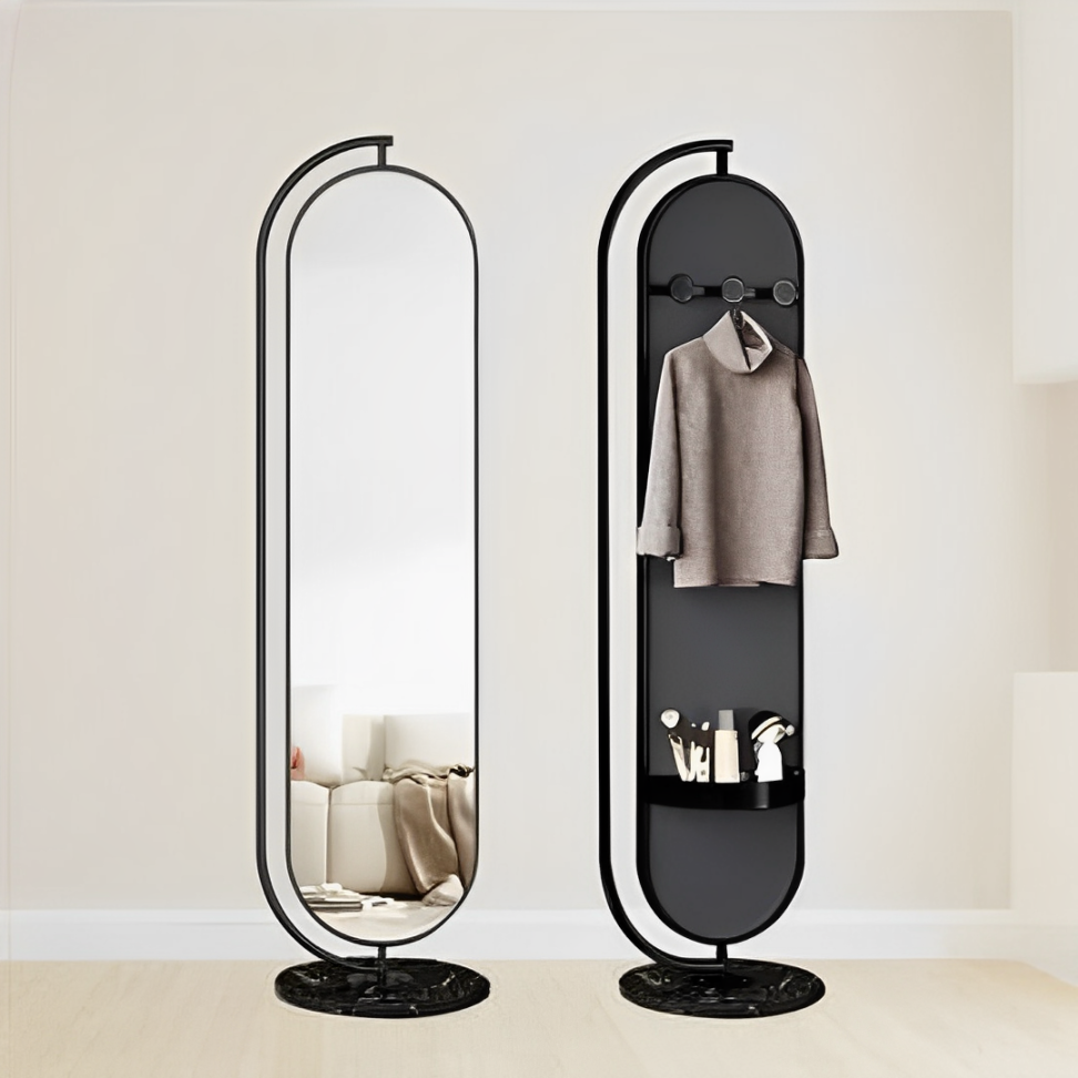 Larissa Mirror
